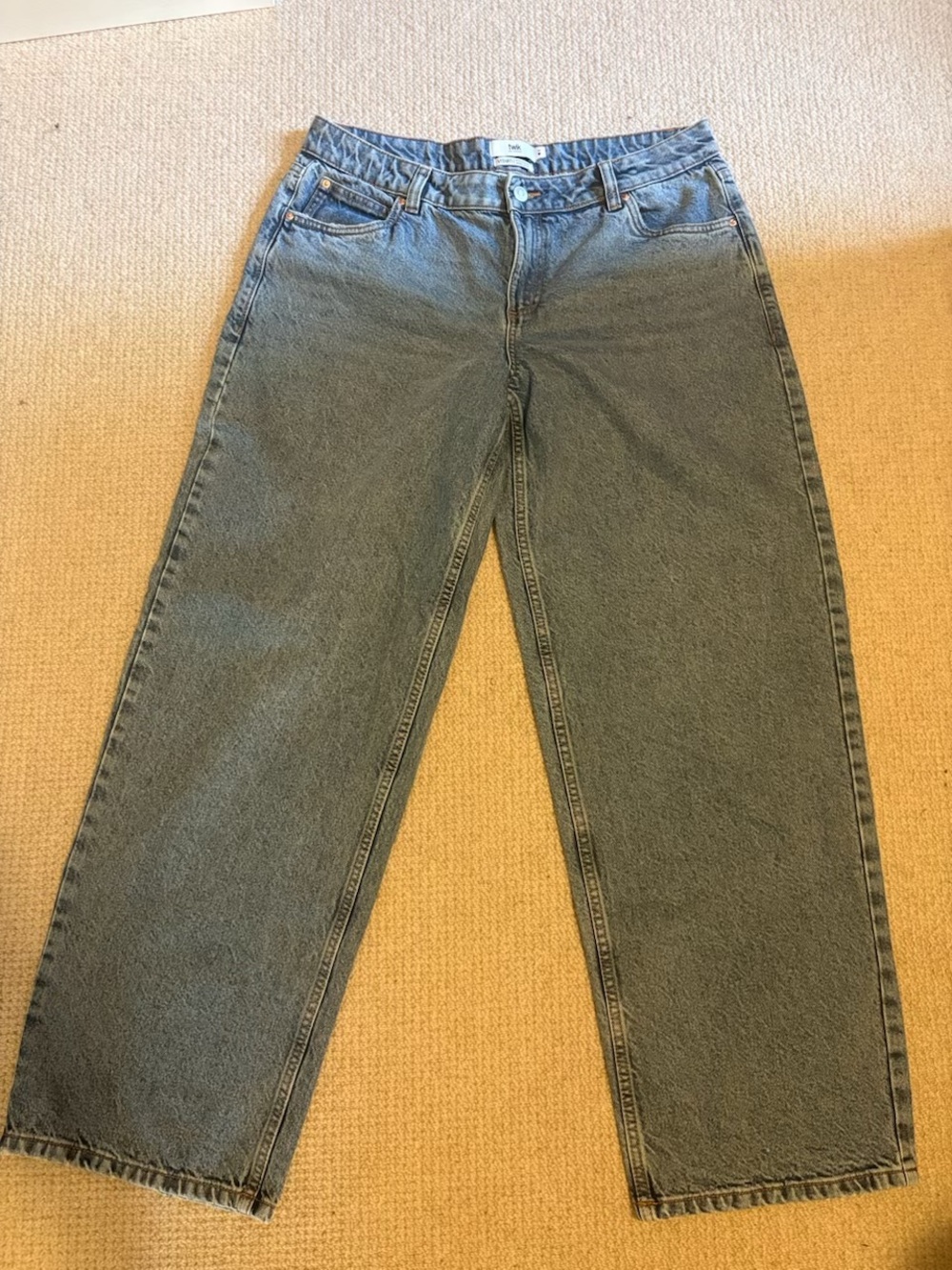never worn, women’s low rise straight leg jeans, washed blue